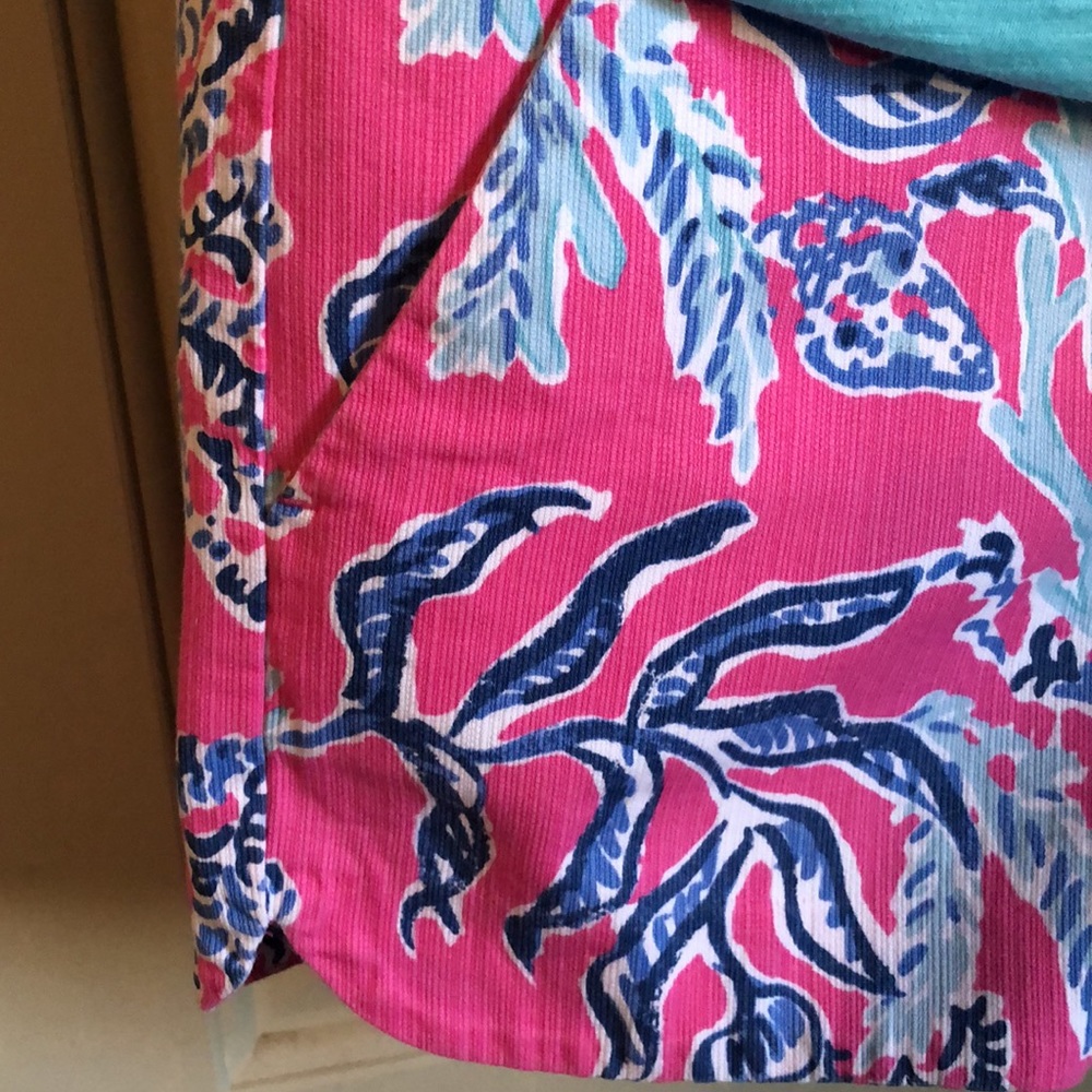 Lily Pulitzer Side Zip Shorts - Picture 4 of 11